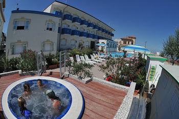 Hotel Diana Viserbella di Rimini Exteriör bild